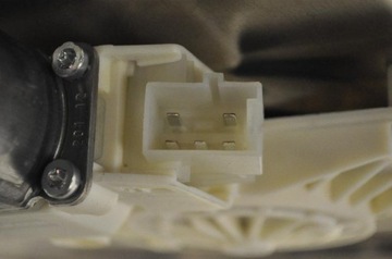 MERCEDES E TŘÍDA S212 2012 RHD ZADNÍ PRAVÝ ZVEDÁK OKNO + MOTOR A212820