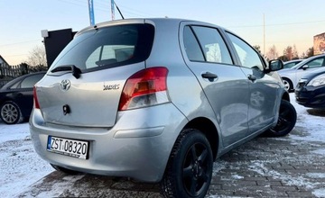 Toyota Yaris II Hatchback 5d 1.0 VVT-i 69KM 2009 Toyota Yaris Toyota Yaris KRAJOWA salon PL oryginalny przebieg KLIMATYZACJA, zdjęcie 5