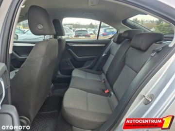 Skoda Octavia III Liftback 1.6 TDI CR DPF 90KM 2013 Skoda Octavia Skoda Octavia 1.6 Diesel 90KM, zdjęcie 9