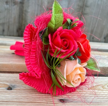 Piękny Prezent na Zakończenie Roku Kwiaty Mydlane Bukiet Mydlany Róże