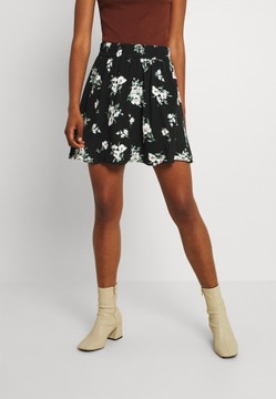 Spódniczka mini rozkloszowana w kwiaty Vero Moda S