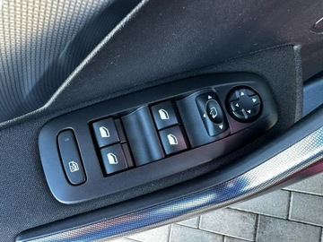 Peugeot 2008 I SUV Facelifting 1.2 PureTech 110KM 2018 Peugeot 2008 SalonPL Panorama Półskóra Navi, zdjęcie 16