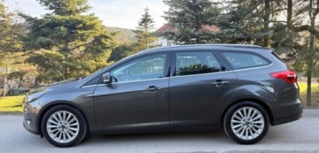 Ford Focus III Kombi Facelifting 1.0 EcoBoost 125KM 2015 Ford Focus Ford Focus 1.0 EcoBoost Titanium Benzyna 125KM, zdjęcie 11