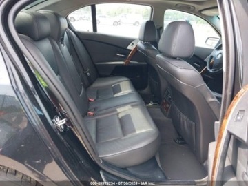 BMW Seria 5 E60 2007 BMW Seria 5 2007 BMW 5 Series 4dr Sdn 525xi AWD 3.0 Benzyna 215KM, zdjęcie 7