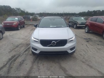 Volvo XC40 Crossover 2.0 T5 247KM 2020 Volvo XC 40 T-5 r-design 2.0 Benzyna 248KM, zdjęcie 2