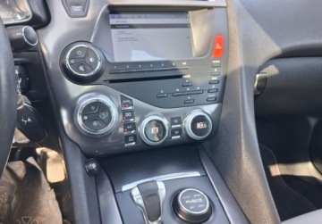 DS 5 Hatchback (Citroen) 2.0 HDi Hybrid4 200KM 2014 Citroen DS5 Bezwypadekserwisfull wersja4x4 2.0 Hybryda 200KM, zdjęcie 19