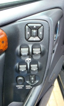 Jeep Grand Cherokee I 5.2 i V8 Limited 215KM 1996 Jeep Grand Cherokee LiFT 5.2 V8Gaz Android LED HAK 5.2 BenzynaLPG 215KM, zdjęcie 16