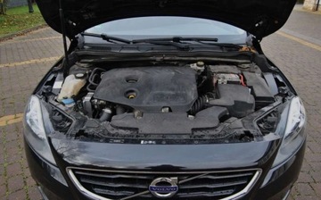 Volvo V40 II Cross Country D2 115KM 2013 Volvo V40 GWARANCJA, LIFT, Panorama, Nawigacja, City Safety, Ladnie utrzym, zdjęcie 14