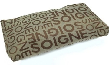 Маленькая женская косметичка для сумочки.