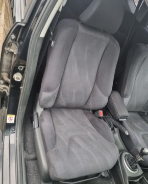 Honda Jazz III 1.4 i-VTEC 100KM 2009 Honda Jazz Honda Jazz 1.4 i-VTEC Elegance 1.3 Benzyna 100KM, zdjęcie 34