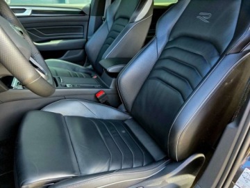 Volkswagen Arteon Fastback Facelifting 2.0 TDI 200KM 2023 Volkswagen Arteon 2.0 TDI 200KM R-Line DSG FV23 Hak DCC Kamer z widokiem 3, zdjęcie 23