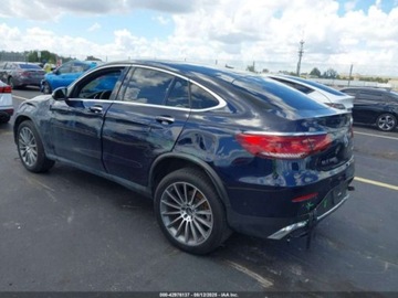 Mercedes GLC C253 2021 Mercedes-Benz GLC 300 4Matic Coupe 2021 2.0l 2.0 Benzyna 255KM, zdjęcie 3