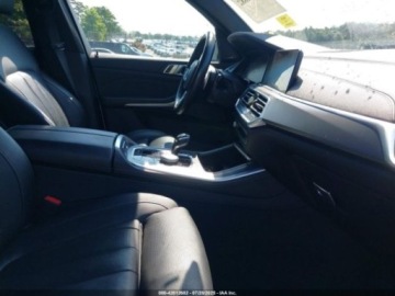BMW X5 G05 2021 BMW X5 Xdrive 40i 3.0 Benzyna 335KM, zdjęcie 9