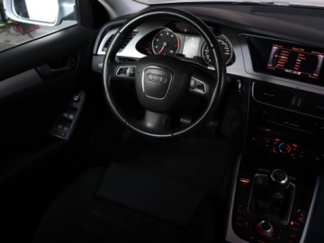 Audi A4 B8 Avant 1.8 TFSI 120KM 2010 Audi A4 1.8 TFSI, Xenon, Klima, Klimatronic, zdjęcie 6