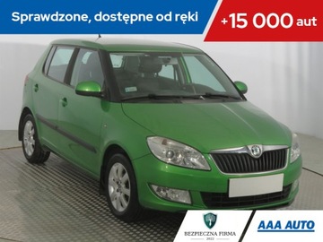 Skoda Fabia II Hatchback Facelifting 1.2 TSI 105KM 2011 Skoda Fabia 1.2 TSI, Salon Polska, Serwis ASO