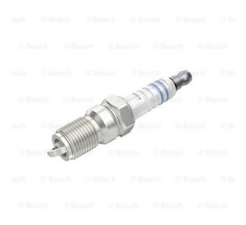 BOSCH SWIECA ZAPLONOWA CADILLAC CHEVROLET