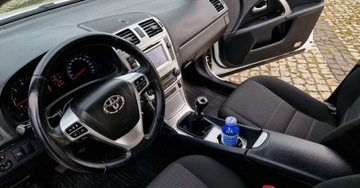 Toyota Avensis III Wagon Facelifting 2.0 D-4D 124KM 2015 Toyota Avensis SALON Navi, KAMERA przebieg wpisuje na fakturzeOrg.lakier1w, zdjęcie 23