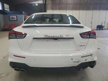Maserati Ghibli III 2022 Maserati Ghibli Modena 2022 3.0l 3.0 Benzyna 424KM, zdjęcie 2