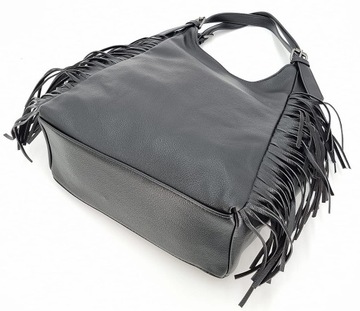 Czarny pojemny worek torebka damska z frędzlami