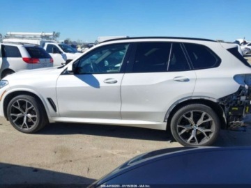 BMW X5 G05 2021 BMW X5 sDrive40i 2021 3.0 Benzyna 335KM, zdjęcie 2