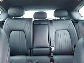 Maserati Levante 3.0 V6 GDI 350KM 2021 Maserati Levante 2021 MASERATI LEVANTE S 3.0 Benzyna 350KM, zdjęcie 9