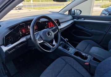 Volkswagen Golf VIII Variant 1.5 TSI 150KM 2022 Volkswagen Golf 1.5 Benzyna 150KM, zdjęcie 8