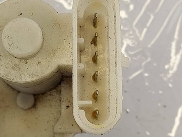 ZÁMEK DVEŘE PRAVÝ PŘEDNÍ FIAT BARCHETTA (183_) CABRIO 6PIN