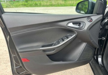 Ford Focus III Kombi Facelifting 1.6 TDCi 115KM 2014 Ford Focus Ford Focus 1.6 TDCi DPF Titanium 1.6 Diesel 115KM, zdjęcie 13