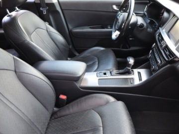 Kia Optima II Kombi PHEV Facelifting 2.0 GDi PHEV 205KM 2019 Kia Optima 2.0 plug-in, Automat, Skóra, Navi, zdjęcie 8