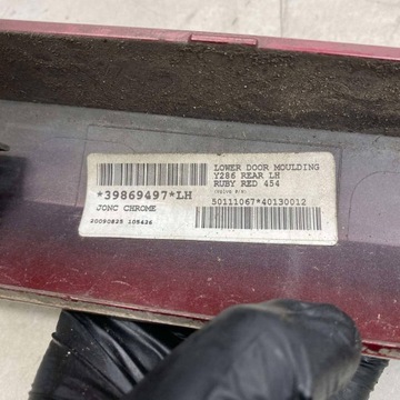 LIŠTA DVEŘE LEVÝ ZADNÍ S80 II