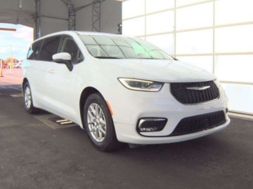 Chrysler Pacifica II 2023 Chrysler Pacifica Chrysler Pacifica Touring L FWD 2023 3.6 Benzyna 287KM, zdjęcie 5