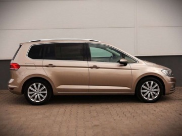 Volkswagen Touran III 1.8 TSI 180KM 2016 Volkswagen Touran 1.8 TSI BMT Highline DSG 1.8 Benzyna 180KM, zdjęcie 12
