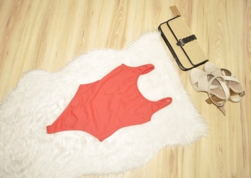 PRETTYLITTLETHING BODY CZERWONE BASIC NOWE 34
