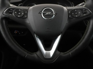 Opel Insignia II Grand Sport 1.5 Turbo 165KM 2017 Opel Insignia Grand Sport full LED klima auto, zdjęcie 20