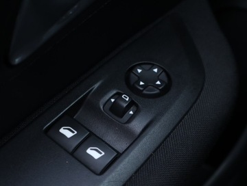 Peugeot 208 II Hatchback 1.5 BlueHDI 102KM 2020 Peugeot 208 1.5 BlueHDI, Salon Polska, zdjęcie 15