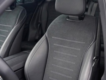 Mercedes GLC C254/X254 Coupe 2.0 300 258KM 2025 MERCEDES-BENZ GLC 300 4-Matic AMG Line 2.0 (258KM) 2025, zdjęcie 4