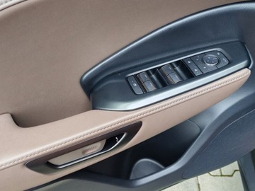 Lexus LBX 1.5 Hybrid 136KM 2025 Od ręki - Elegant 1.5 Hybrid 136KM | Podgrzewane fotele!, zdjęcie 3