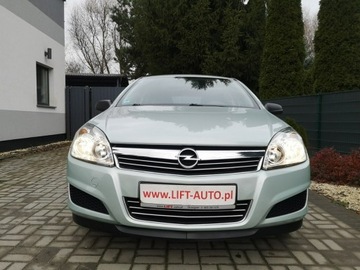 Opel Astra J Hatchback 5d 1.6 Twinport ECOTEC 115KM 2009 Opel Astra 1.6 16V 116KM Klimatyzacja Elektryka, zdjęcie 1