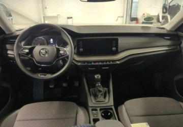 Skoda Octavia IV Liftback 1.5 TSI EVO 150KM 2022 Skoda Octavia Maly przebieg Polski salon FV 23 1.5 Benzyna 150KM, zdjęcie 7