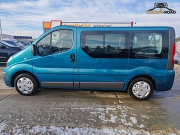 Renault Trafic II Kabina 2.0 dCi 115KM 2009 Renault Trafic 2,0 dci 115KM 6 osobowy lozko stolik klima wspomaganie zare, zdjęcie 8