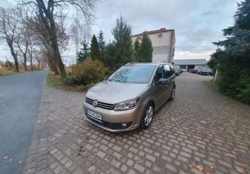 Volkswagen Touran II 1.6 TDI 105KM 2011 Volkswagen Touran Volkswagen Touran 1.6 TDI DPF BlueMot Comfortline 1.6