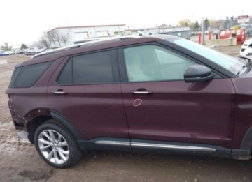 Ford Explorer VI 2023 Ford Explorer 2023, 3.0L, 4x4, PLATINUM, od ubezpieczalni 3.0 Benzyna 400KM, zdjęcie 2