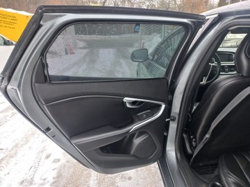 Volvo V40 II Hatchback Facelifting 2.0 D3 150KM 2018 Volvo V40 2.0 d3150 KM, zdjęcie 17