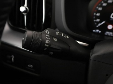 Volvo XC60 II 2020 Volvo XC 60 FV23% mHEV 4x4 full LED navi klima, zdjęcie 33