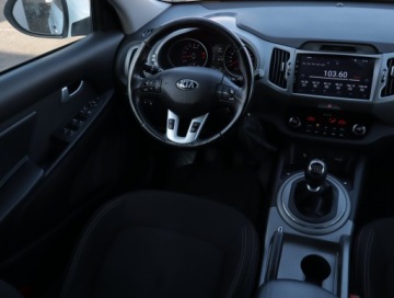 Kia Sportage III SUV Facelifting 2.0 CRDi 136KM 2015 Kia Sportage 2.0 CRDi, 4X4, Klima, Klimatronic, zdjęcie 5