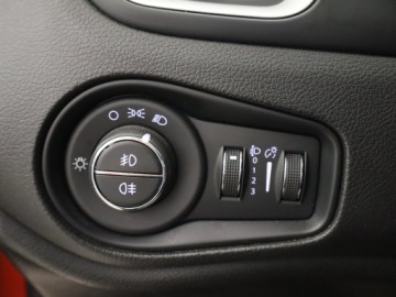 Jeep Renegade SUV 1.6 E-TorQ 110KM 2017 Jeep Renegade 1.6 E-torQ, Klima, Tempomat, zdjęcie 15