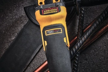 Многофункциональная шлифовальная машина DeWalt DCG409NT 1647 W