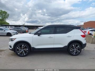 Volvo XC40 2019 Volvo XC 40 2019r, R-Design, 2.0L, 4x4 2.0 Benzyna 255KM, zdjęcie 5