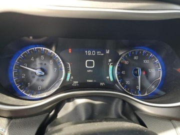 Chrysler Pacifica II 2021 Chrysler Pacifica Touring L, 2021r., 3.6L 3.6 Benzyna 287KM, zdjęcie 10