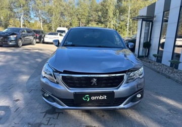 Peugeot 301 Sedan 1.2 PureTech 82KM 2017 Peugeot 301 1.2PureTech 82KM 2017r. Salon Polska 1.2 Benzyna 82KM, zdjęcie 1